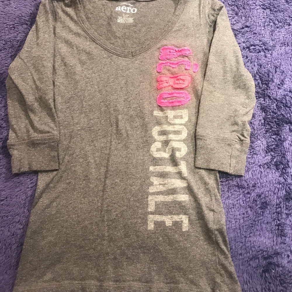 Aero Brand mid length sleeve T.